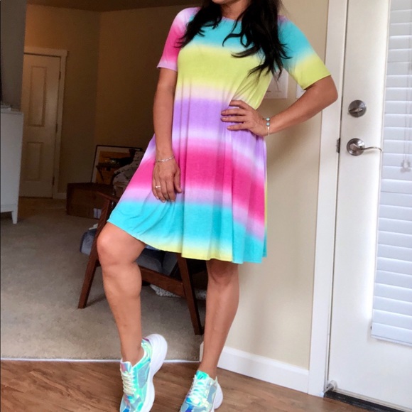 Bright pastel gradient printed striped tunic dress - Picture 2 of 8